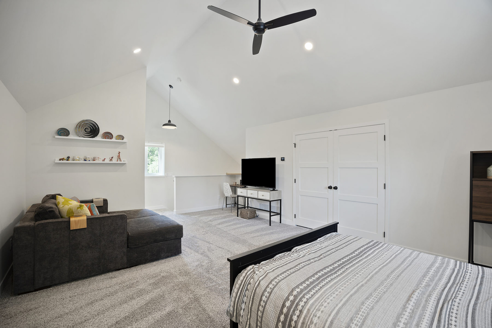 Paltrin - Rosa Home - Loft Bedroom