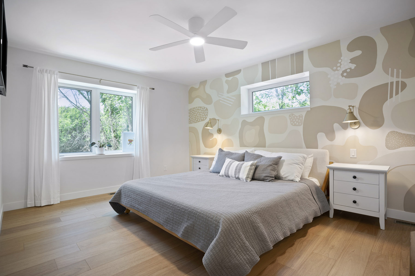 Paltrin - Rosa Home - Primary Bed