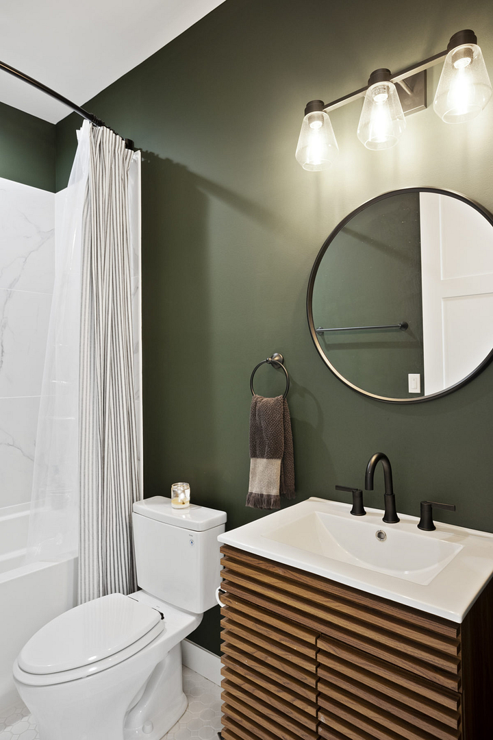 Paltrin - Rosa Home - Guest Bath